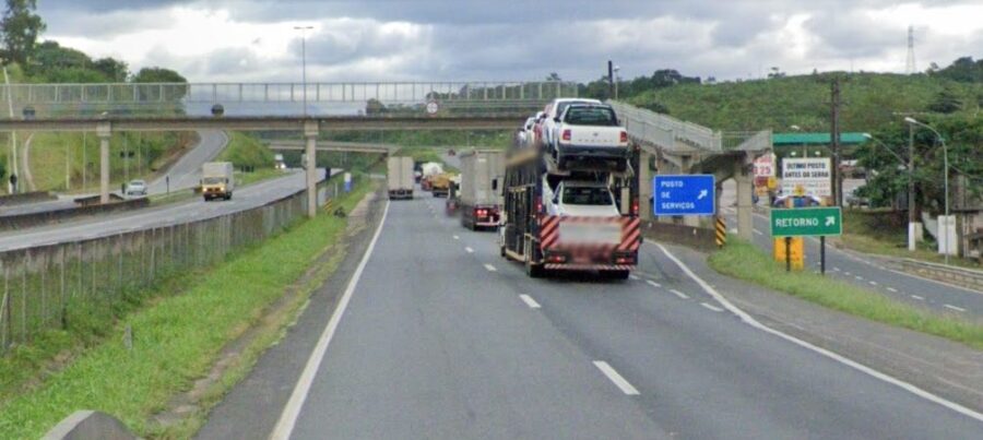 Cajati no km 490 rodovia Régis Bittencourt br-116