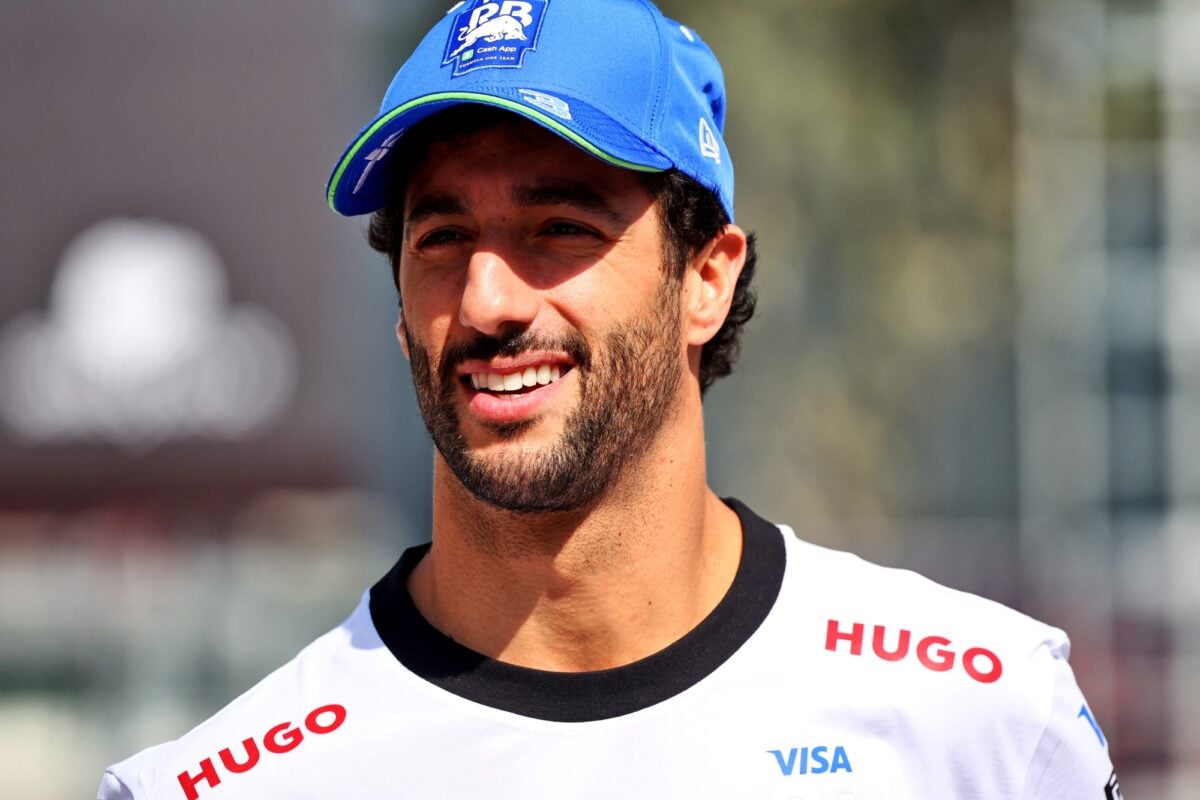 Daniel Ricciardo sofre acidente de moto na Austrália e vai ao hospital