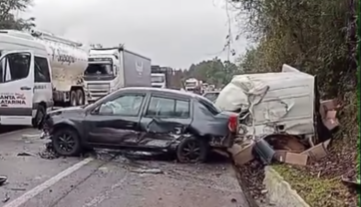 Grave acidente com múltiplos veículos deixa um morto e bloqueia BR-282 entre Cordilheira ...