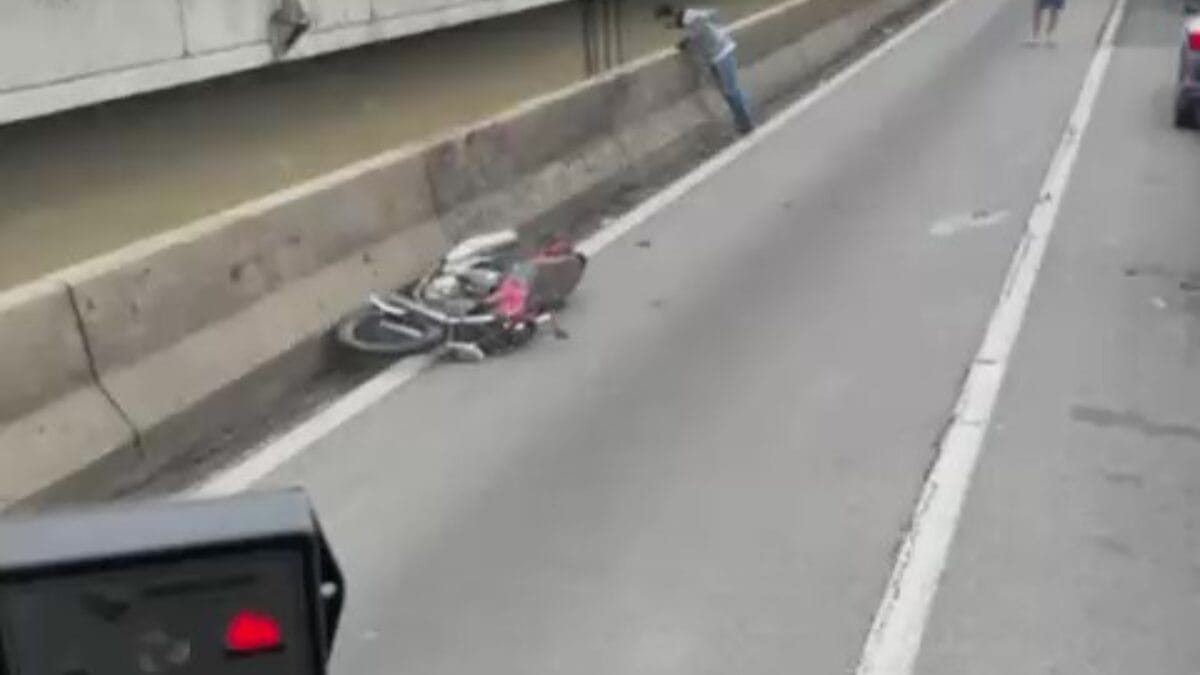 Motociclista morre em grave acidente na BR-101 em Itajaí