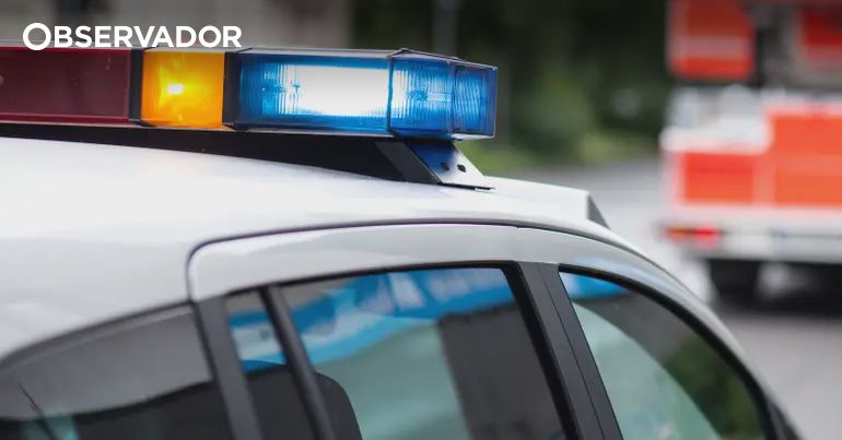 Um morto em acidente na A33, junto ao Seixal – Observador