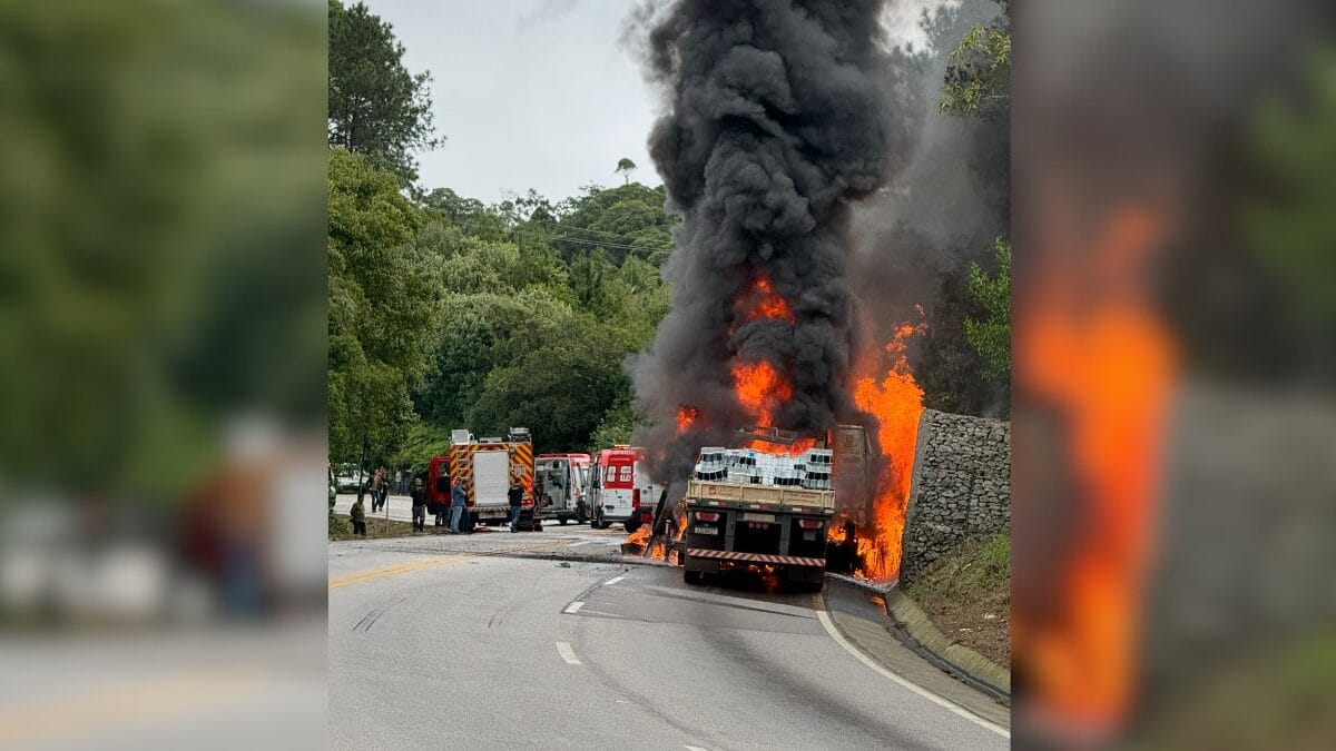 VÍDEO: Acidente gravíssimo paralisa BR-282 na Grande Florianópolis