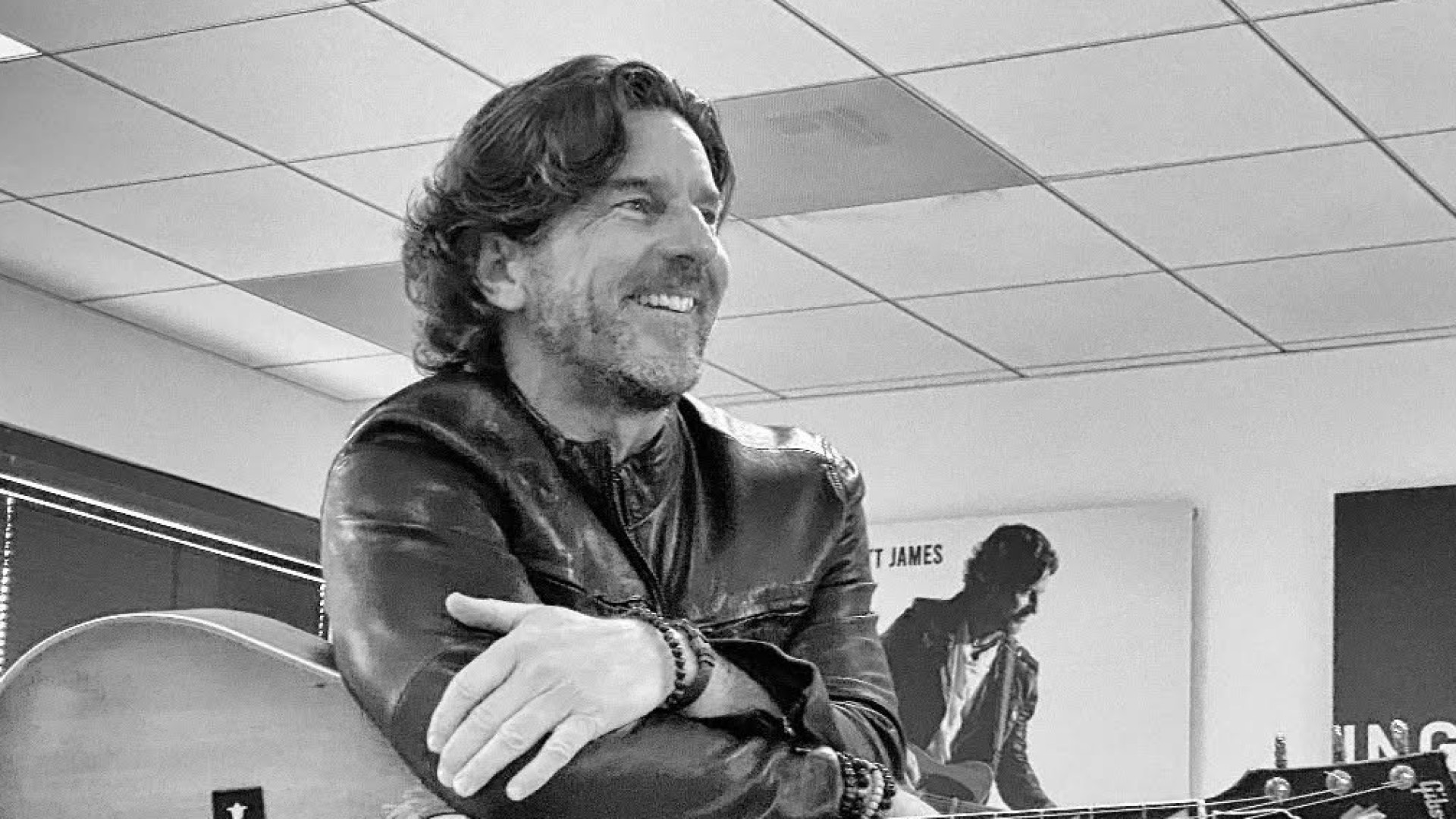 Acidente de avião faz 3 mortes. Cantor e compositor era uma das vítimas