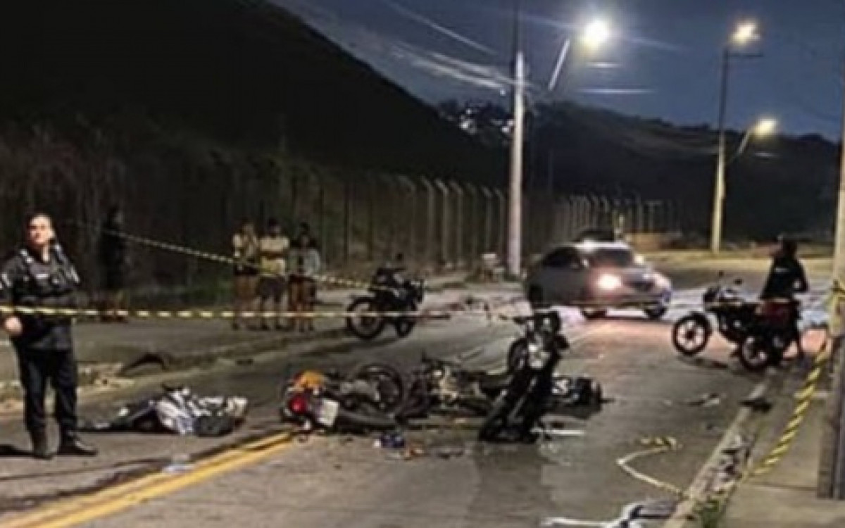 Acidente entre motos deixa duas pessoas mortas e uma ferida em São João de Meriti | Rio de Janeiro