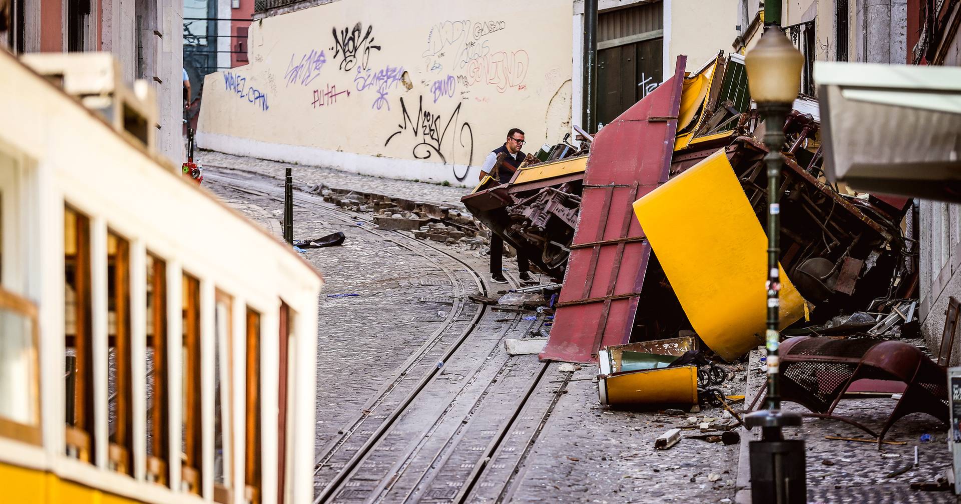 Acidente no Elevador da Glória: Fidelidade avança com indemnizações às vítimas