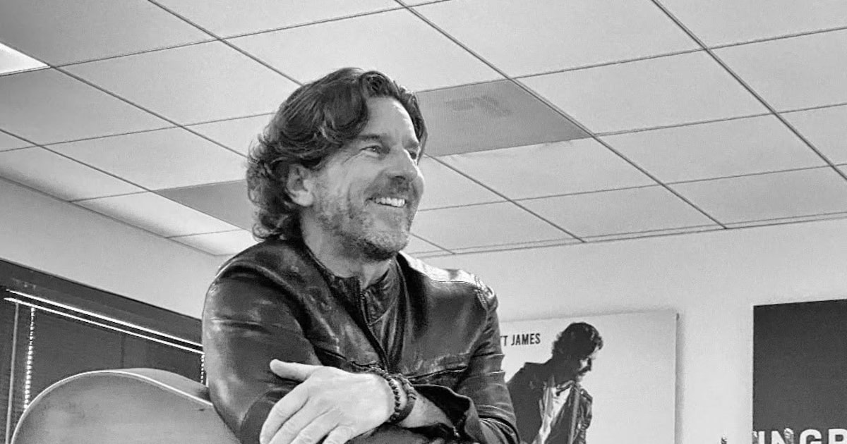 Brett James, compositor vencedor do Grammy, morre em acidente de avião com namorada e enteada