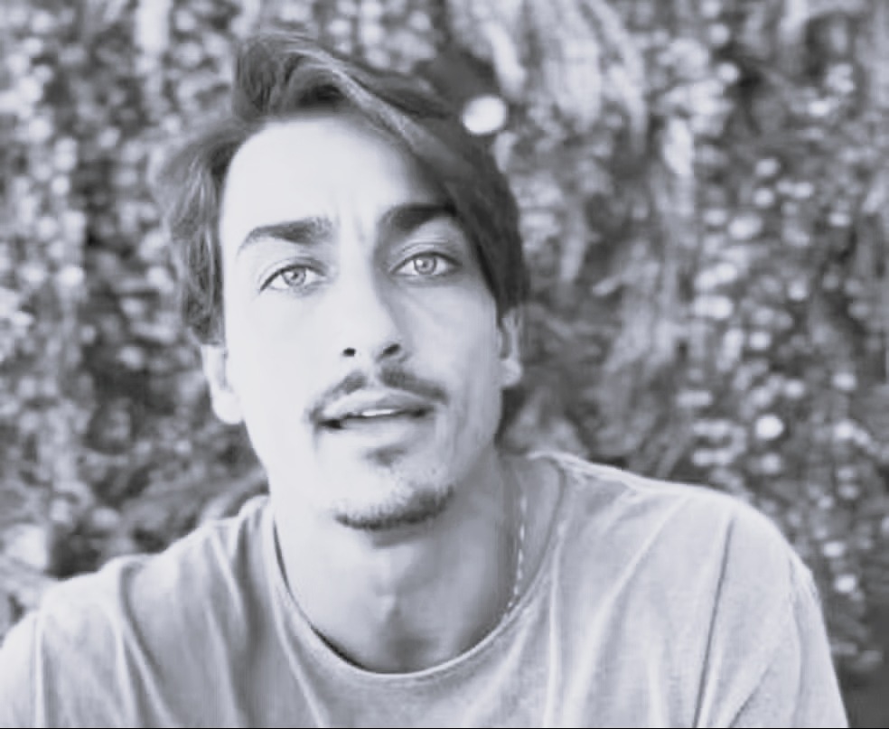 Gabriel Farrel, criador de franquia de pizzaria, morre em acidente de paraquedismo; amigos e famosos lamentam