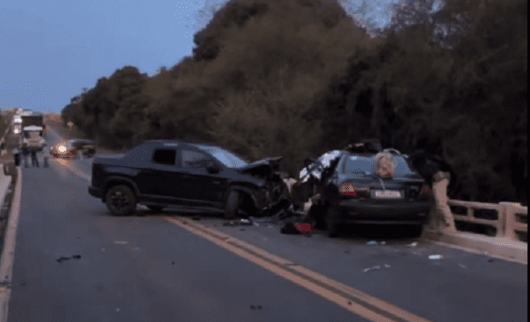 Grave acidente deixa duas pessoas mortas na BR-285 em Carazinho – Jornal Boa Vista e Rádio Cultura 105.9 Fm