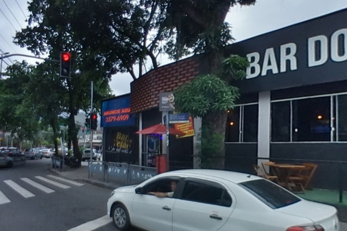 Jovem morre em acidente de moto em Jacarepaguá