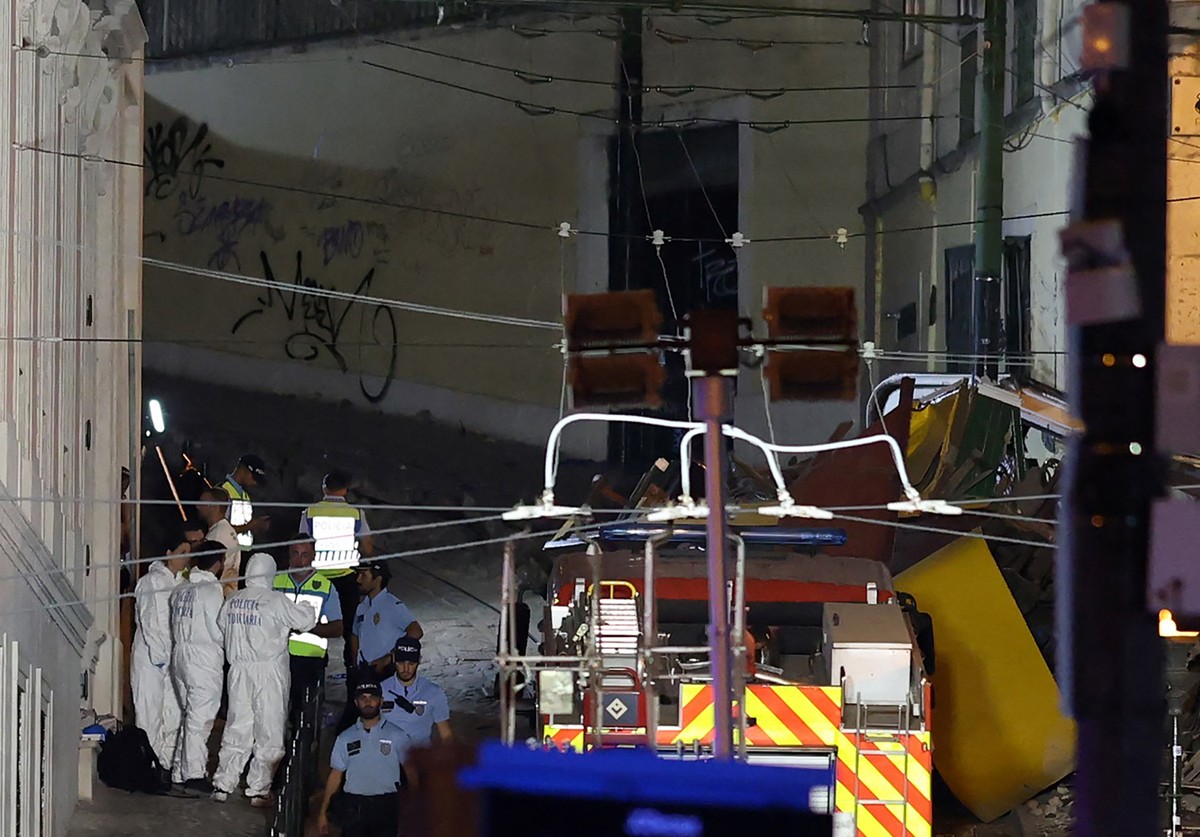 Um de três brasileiros feridos por acidente em Lisboa ainda está internado, diz fonte do Itamaraty citando autoridades portuguesas