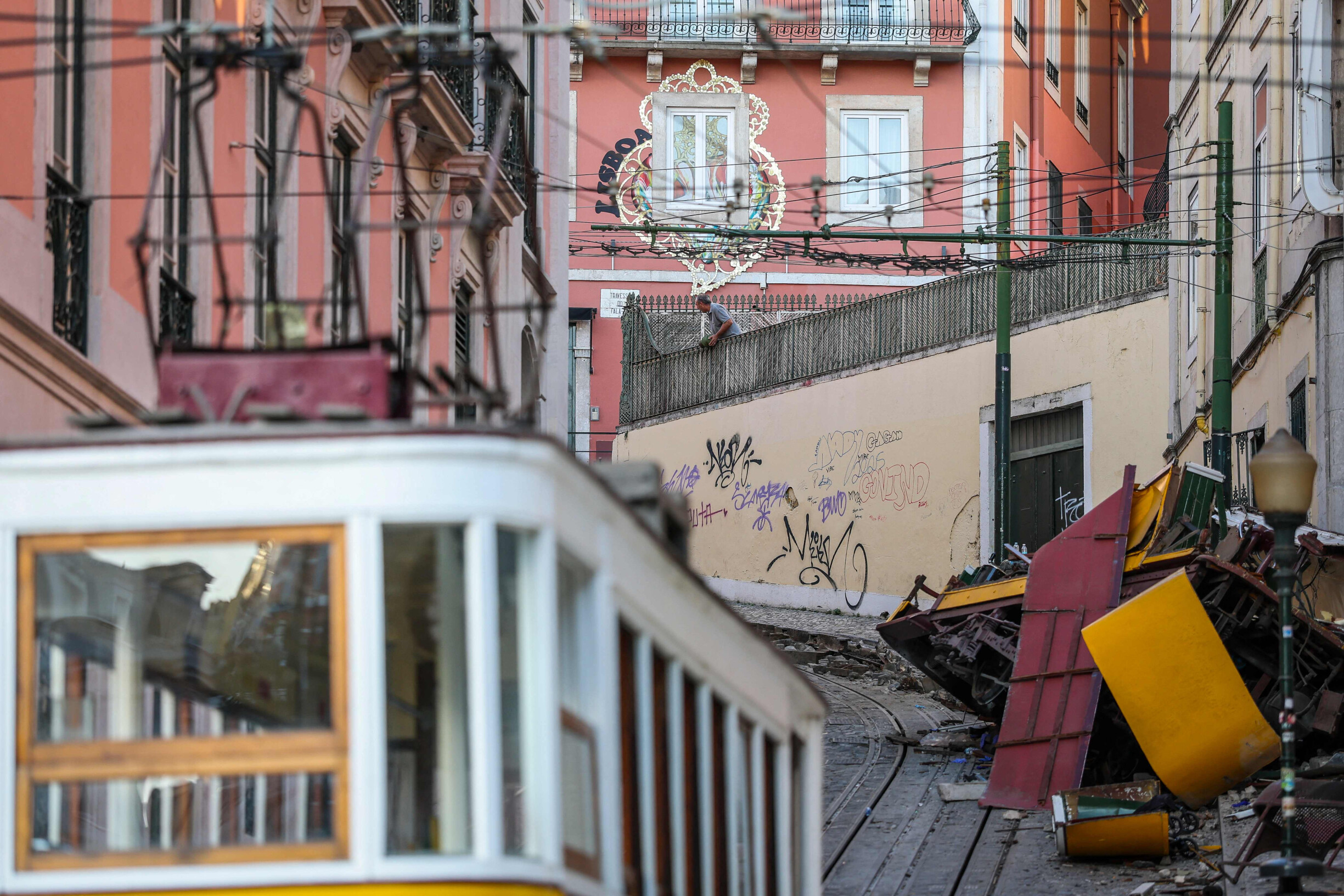 Elevador da Glória: manutenção mensal feita dois dias antes do acidente conclui que cabo de equilíbrio funcionava sem anomalias