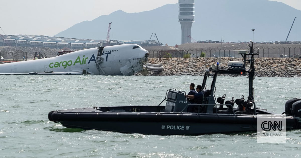 Acidente com avião de carga em Hong Kong faz dois mortos
