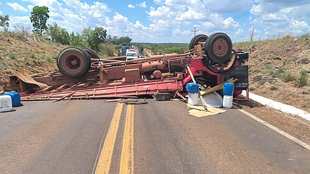 Atualizada: acidente deixa um morto na BR-158 | Notícias Interativa - Notícias do Vale do Araguaia e Região