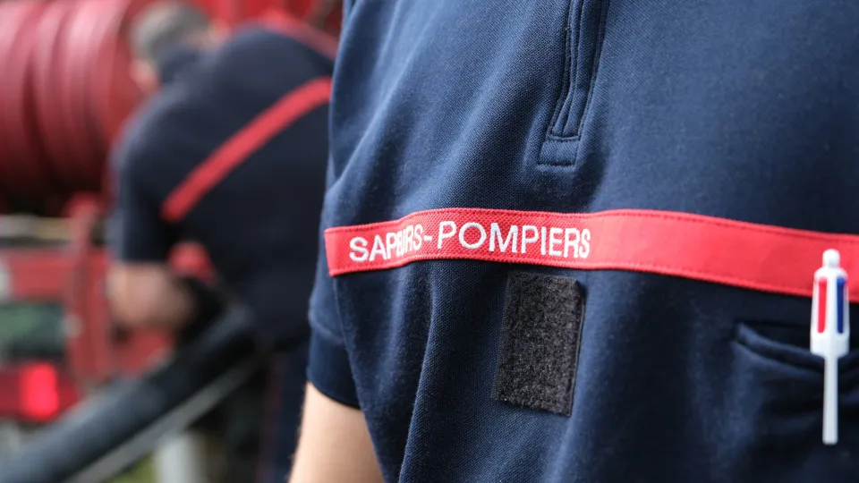 Colisão entre três veículos mata portuguesa de 60 anos em França