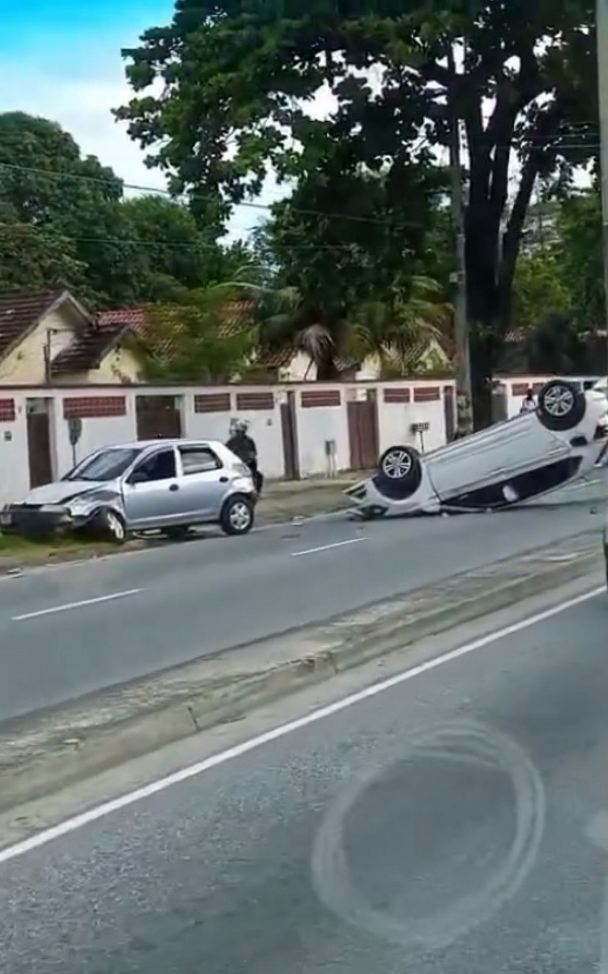 Confronto entre milicianos termina com acidente, um morto e preso no quartel do Exército na Zona Oeste | Rio de Janeiro