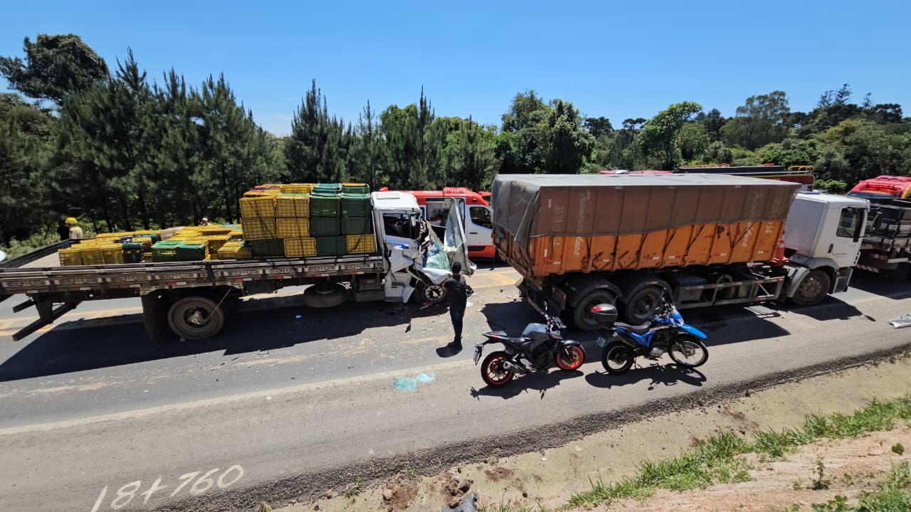 Criança de 6 anos morre em acidente em Curitiba; cena emociona socorristas