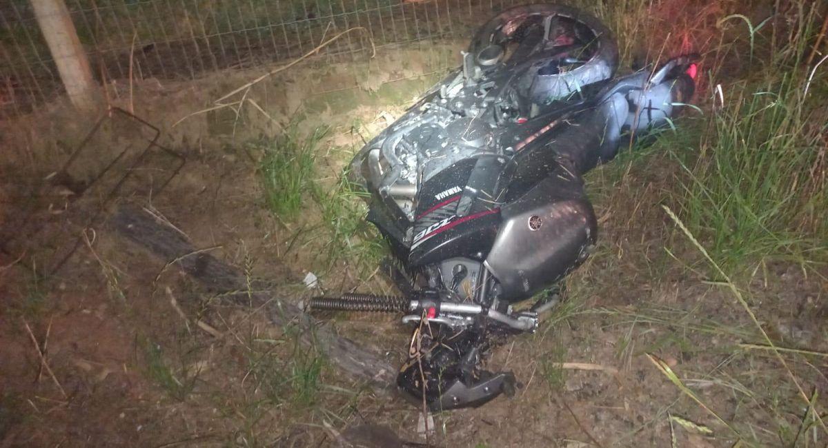Dois jovens ficam gravemente feridos em acidente de moto na SC-486, em Vidal Ramos