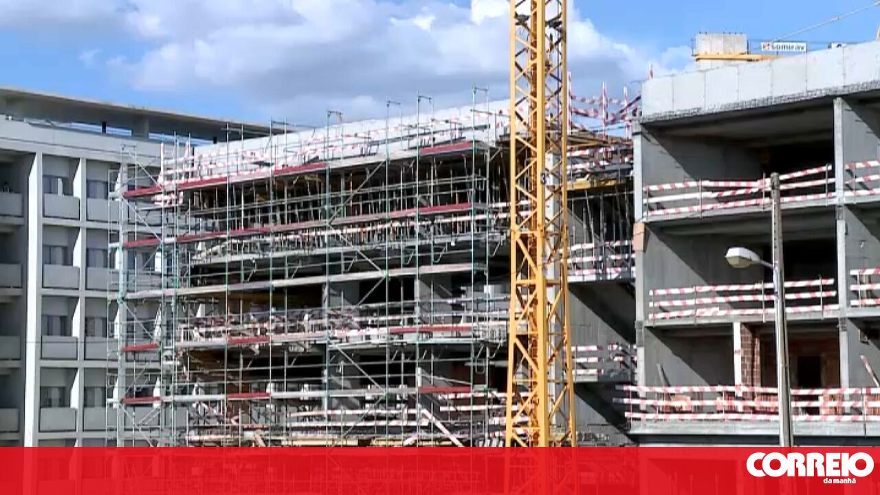 Dois operários morrem em acidente de trabalho em Lisboa - Portugal