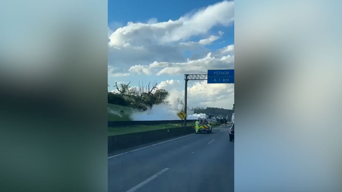 Grave acidente com risco de explosão interdita BR-376 entre PR e SC; VÍDEO