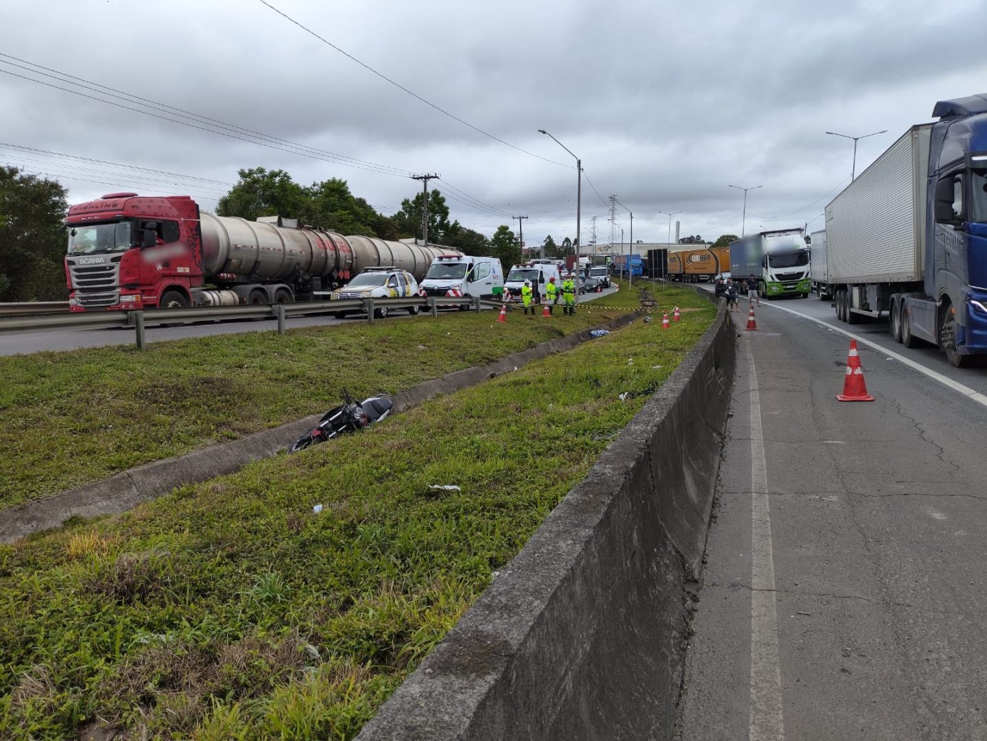 Motociclista recém-habilitado de 18 anos morre na BR-376
