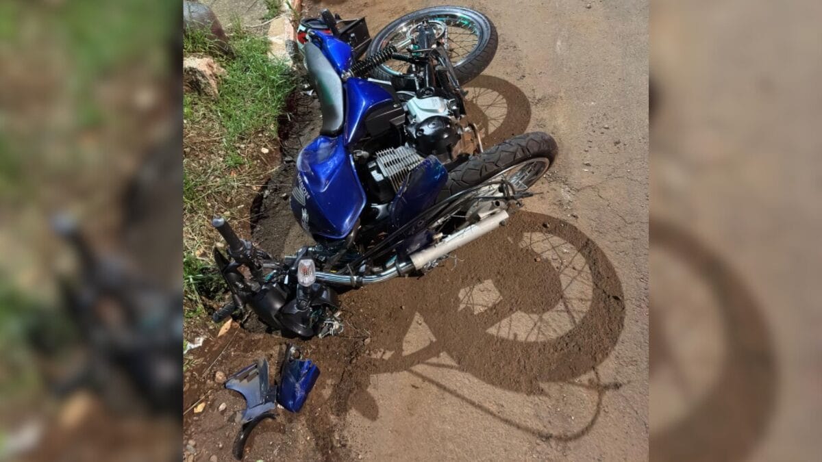 Motociclista tem traumatismo cranioencefálico após grave acidente na BR-282 em SC. (Foto: CBMSC/Reprodução)