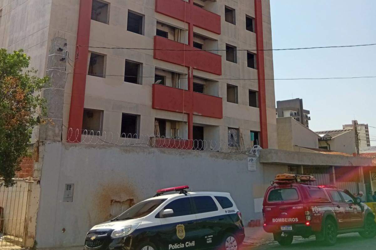Polícia Civil, Corpo de Bombeiros e Polícia Militar estivera no prédio em obras