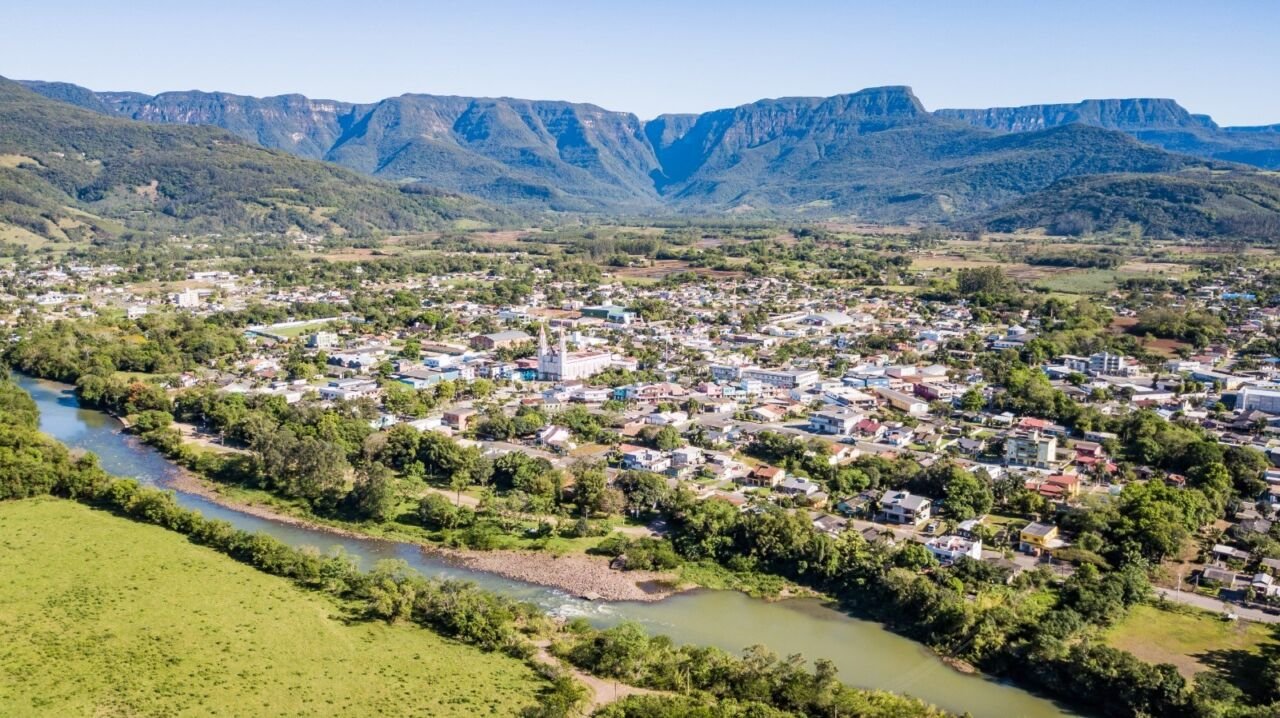 Praia Grande sede do 1º EcoSummit 2025, feira nacional de ecoturismo