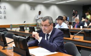 Comissão aprova projeto que prioriza infraestrutura de comunicação em áreas de desastre