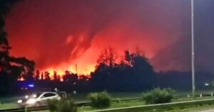 Incêndio na Argentina atinge indústria de produtos químicos e deixa feridos