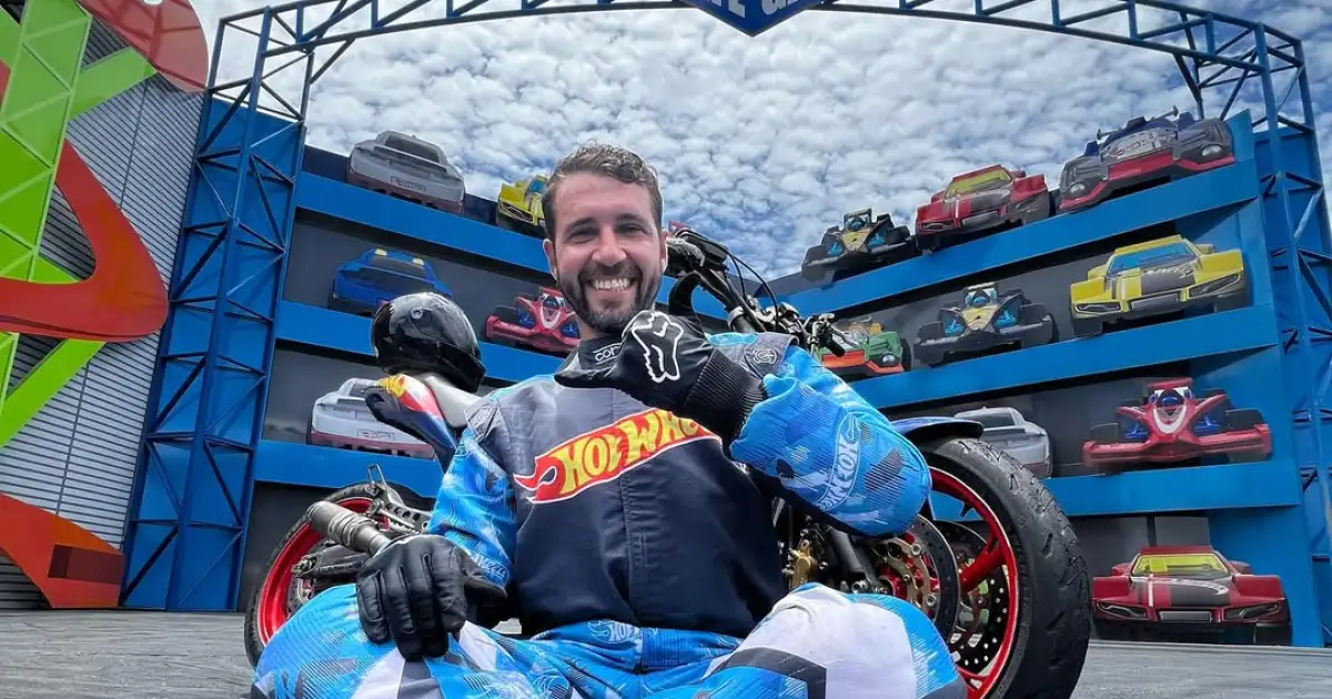 Beto Carrero lamenta morte de piloto que sofreu acidente em show: ‘Dor indescritível’