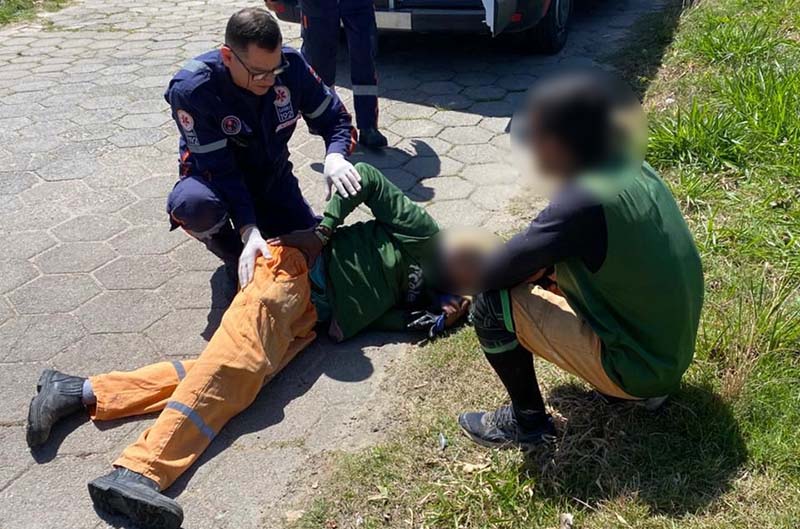 Coletor sofre acidente no bairro Portinho – Agora Laguna