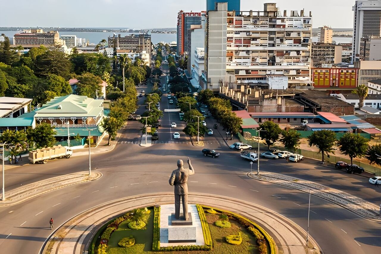 Governo Antecipa Crescimento Económico, Angola Perdoa 50% da Dívida do País e TotalEnergies Negoceia Retoma do Projecto de Gás em Afungi • Diário Económico