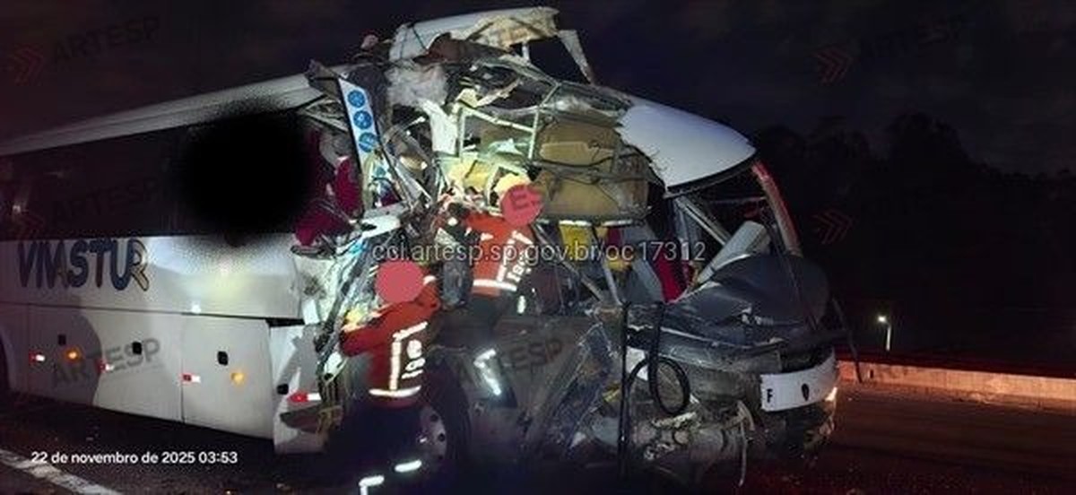 Grave acidente na rodovia dos Bandeirantes deixa mais de 40 feridos em São Paulo