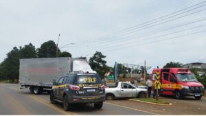 Idoso de 100 anos que dirigia caminhonete morre em grave acidente na BR-470