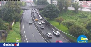 Mais um acidente na via rápida — DNOTICIAS.PT
