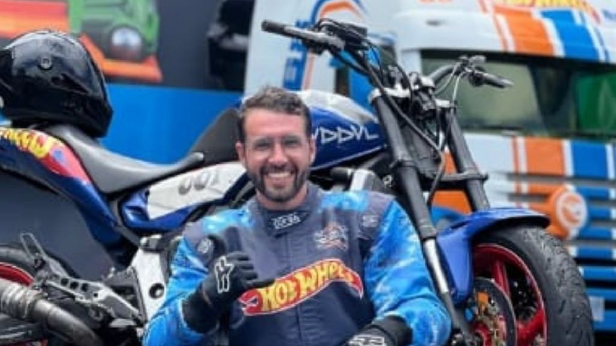 Quem era o piloto de moto que morreu durante show no Beto Carrero World - GZH