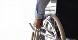 Trabalhador que perdeu as pernas em acidente receberá R$ 2,6 milhões