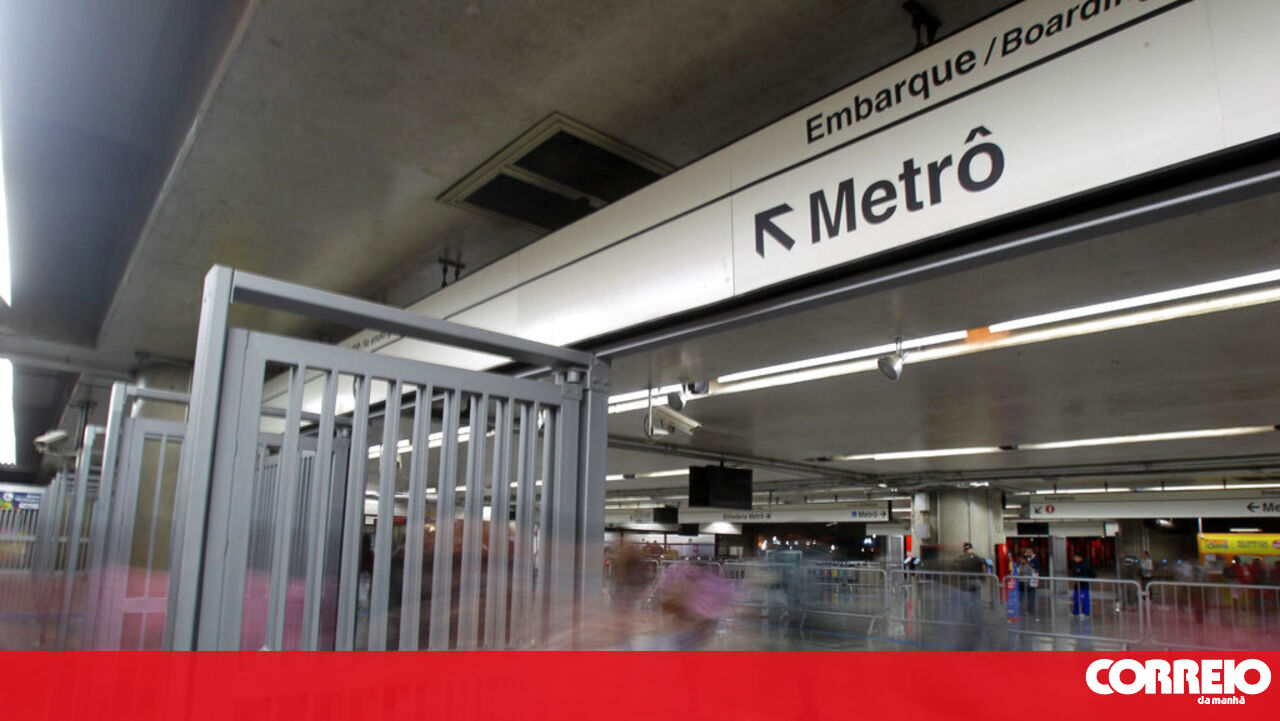 13 feridos após acidente em escada rolante numa estação de metro de São Paulo - Mundo