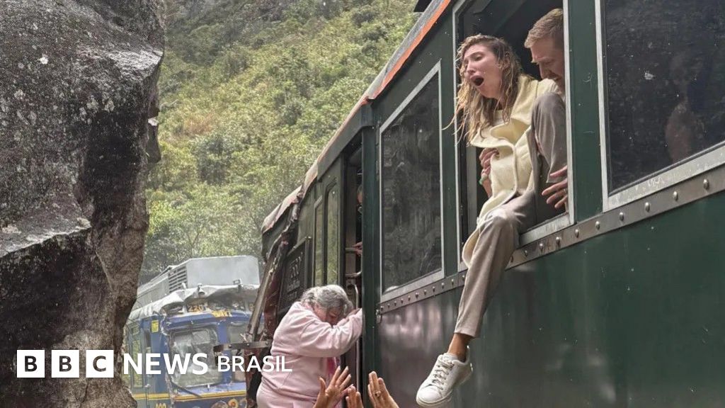 Acidente de trem perto de Machu Picchu: 'Vi gente no chão, chorando'