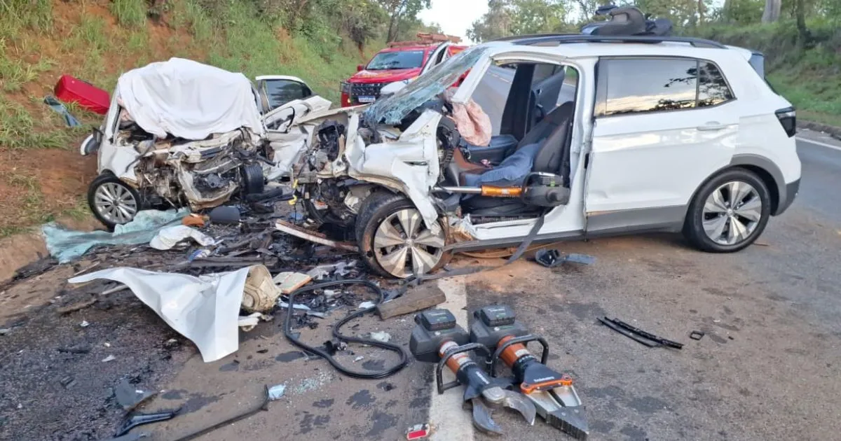 Acidente deixa cinco mortos na BR-040; crianças estão entre as vítimas