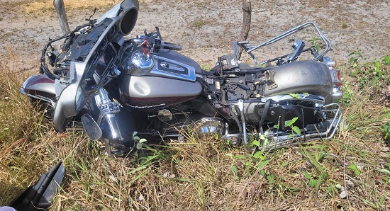 Casal fica ferido após acidente de moto na região da Caueira