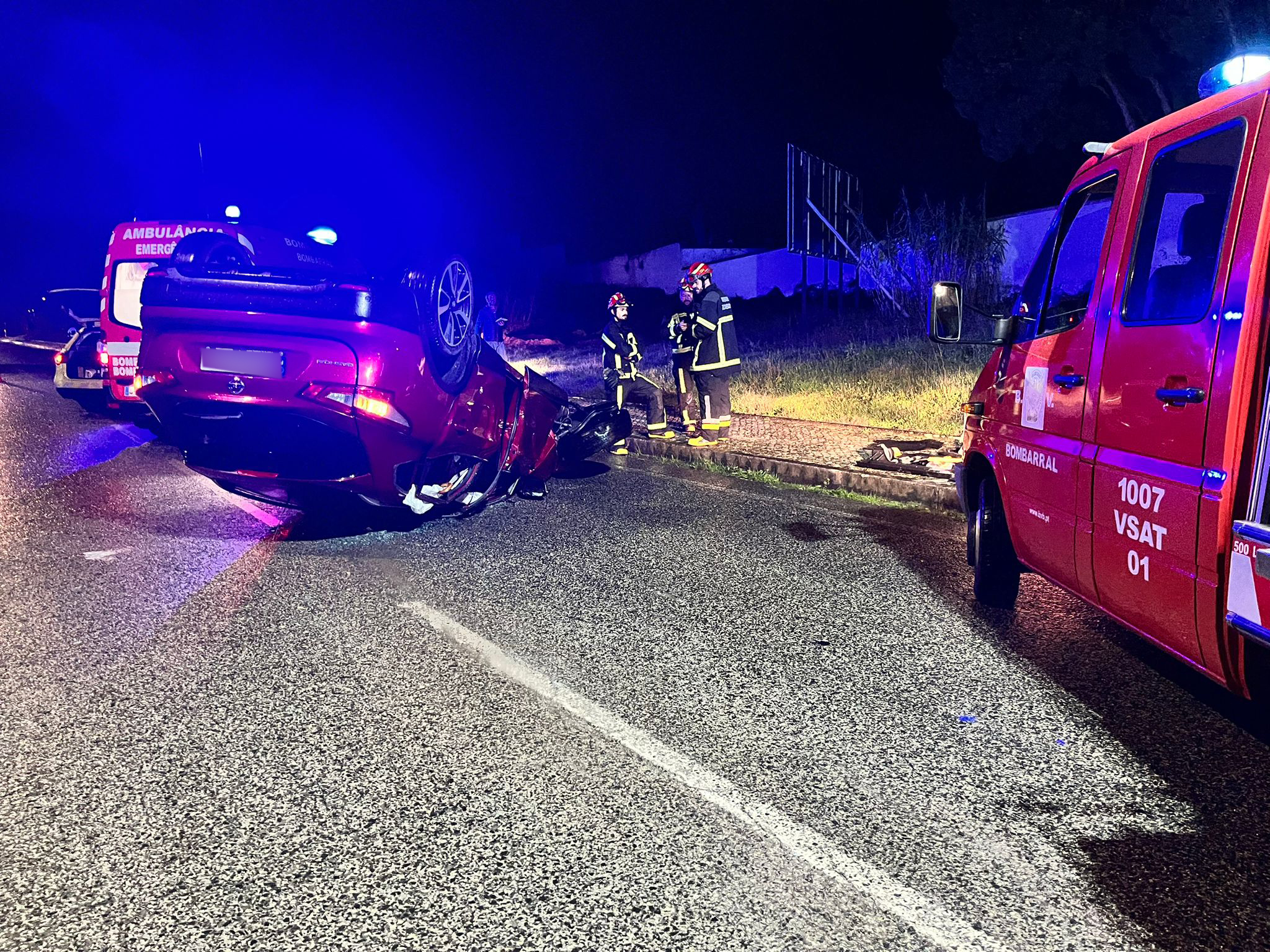 Duas mulheres feridas em acidente – Jornal das Caldas