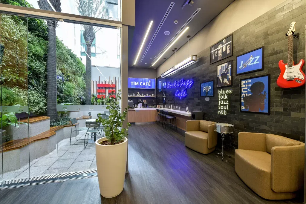 Loja conceito da TIM em São Paulo recebe selo de sustentabilidade