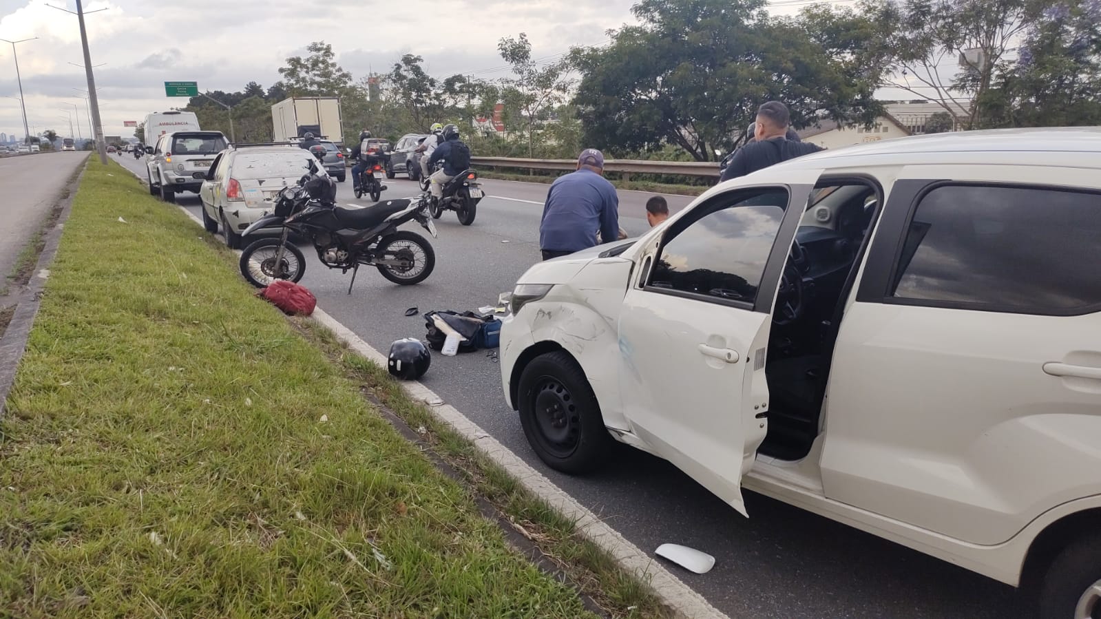 acidente-motociclista-linha-verde