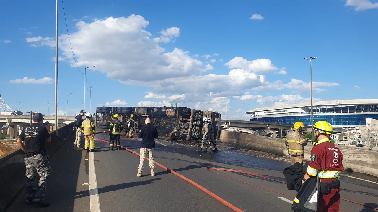 Motorista que morreu em acidente com caminhão na BR-448 é identificado - G1 - Globo
