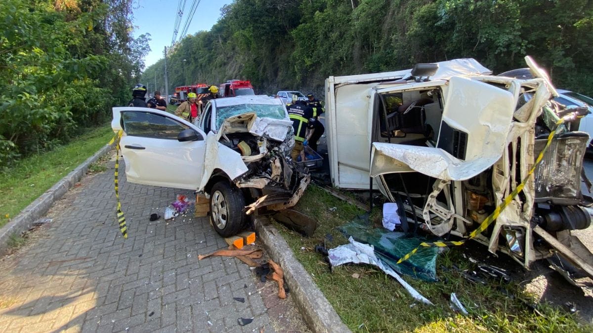 Quem são as três pessoas mortas em grave acidente na BR-470 em SC
