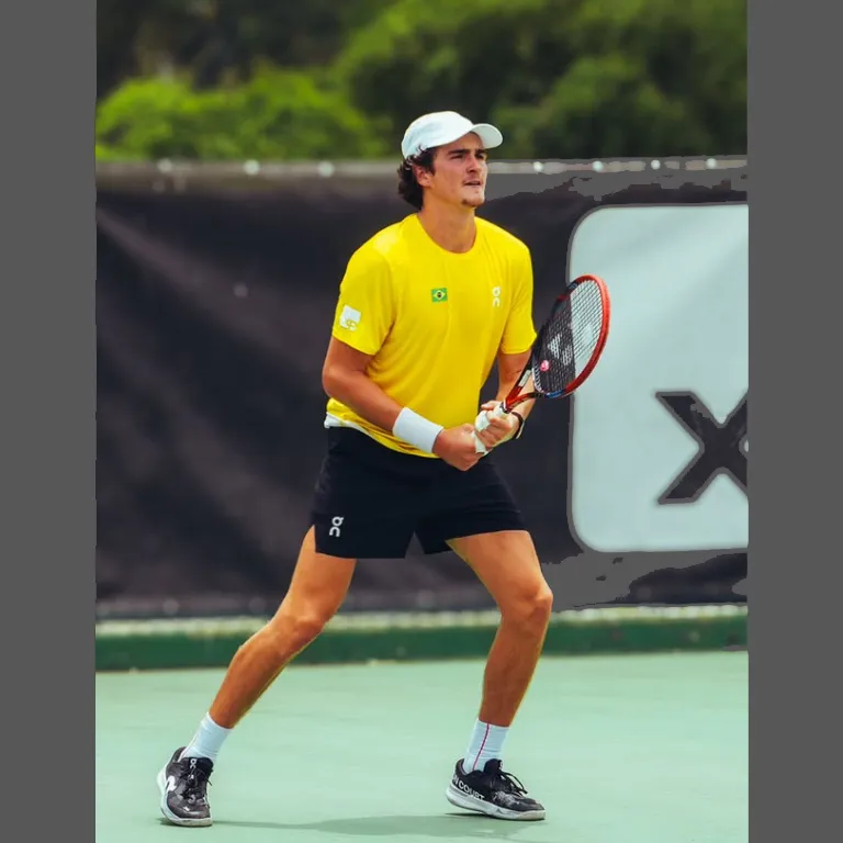 Com apenas 19 anos, João Fonseca entra em 2026 cercado de expectativas. O calendário desafiador e a confiança adquirida em 2025 reforçam o sentimento de que o brasileiro pode alcançar um novo patamar e consolidar seu nome entre os melhores tenistas do mundo.