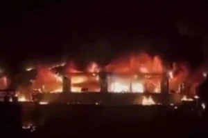 Sobe número de mortos no incêndio em clube na Índia; quatro eram turistas