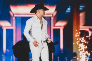 Cantor morto em queda de avião sonhou com acidente três vezes