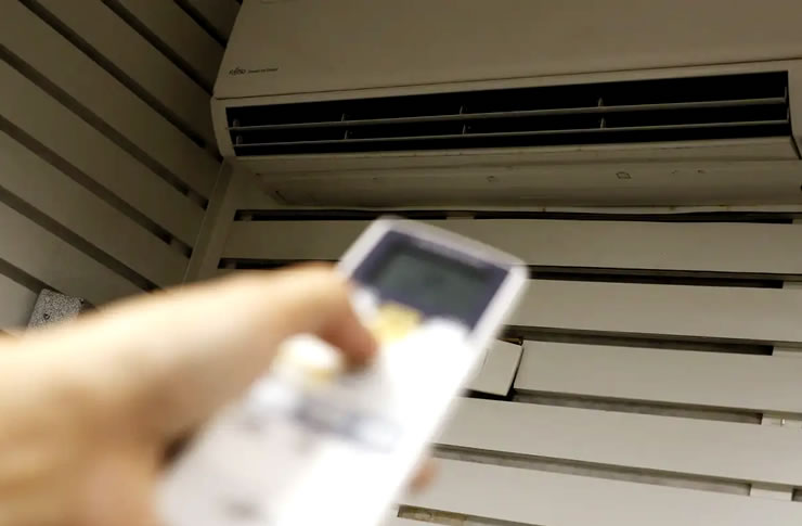 Ar-condicionado: como reduzir gasto de energia sem abrir mão do conforto; dica inclui saber configurar temperatura